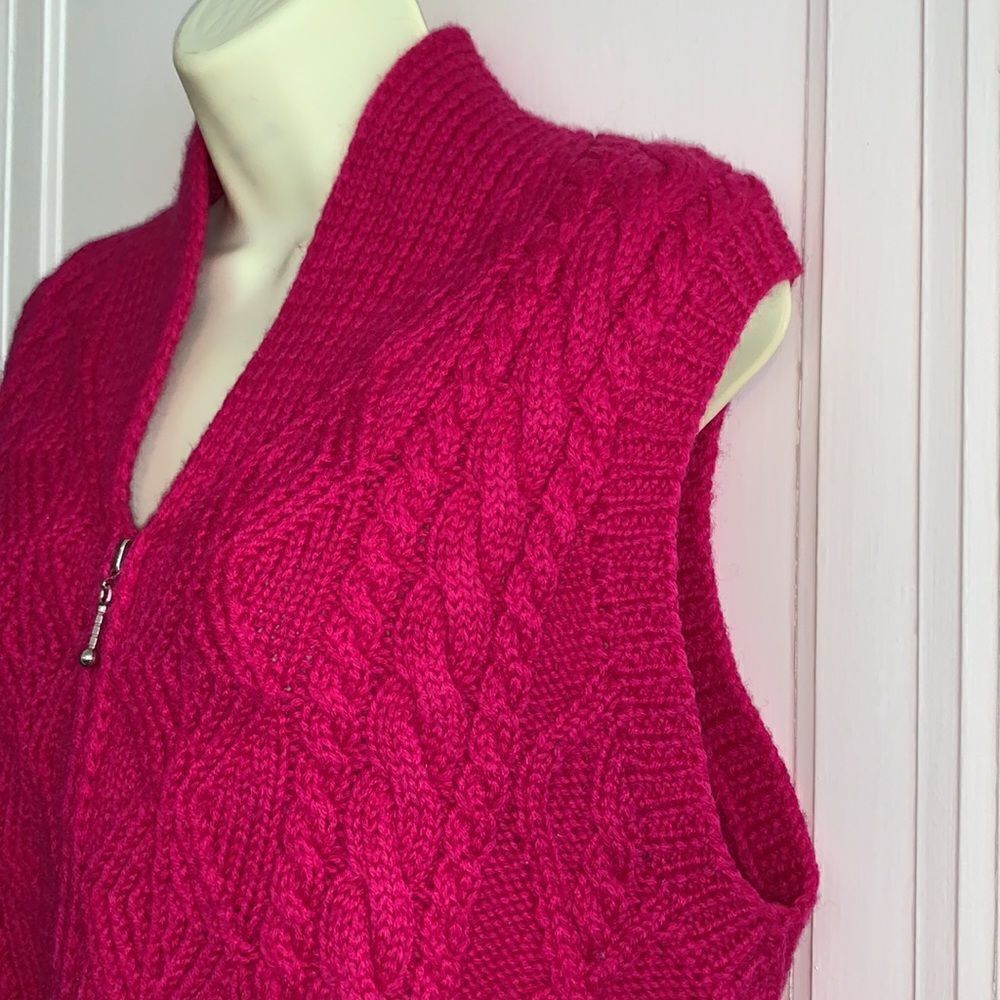 ‎Telluride Clothing Co magenta pink sweater vest - Picture 2 of 7